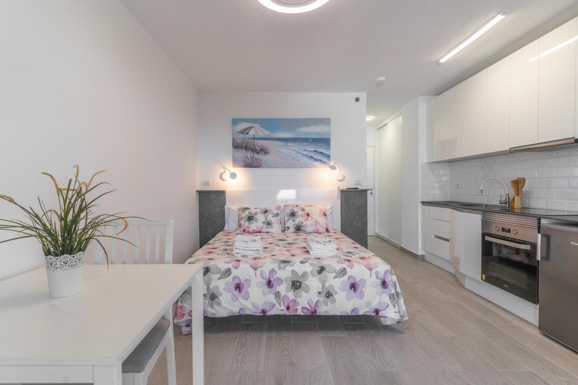 Go2Tenerife Apart'Dida Pool & First Line Of The Sea ลอส กริสเตียนอส ภายนอก รูปภาพ